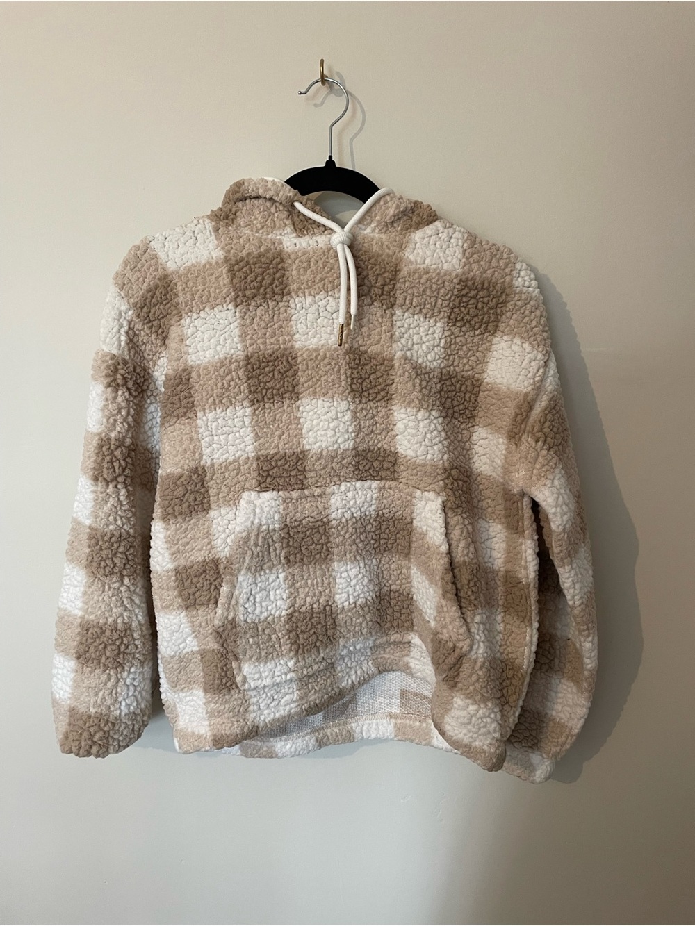 Cozy Sherpa Hoodie - Beige & White